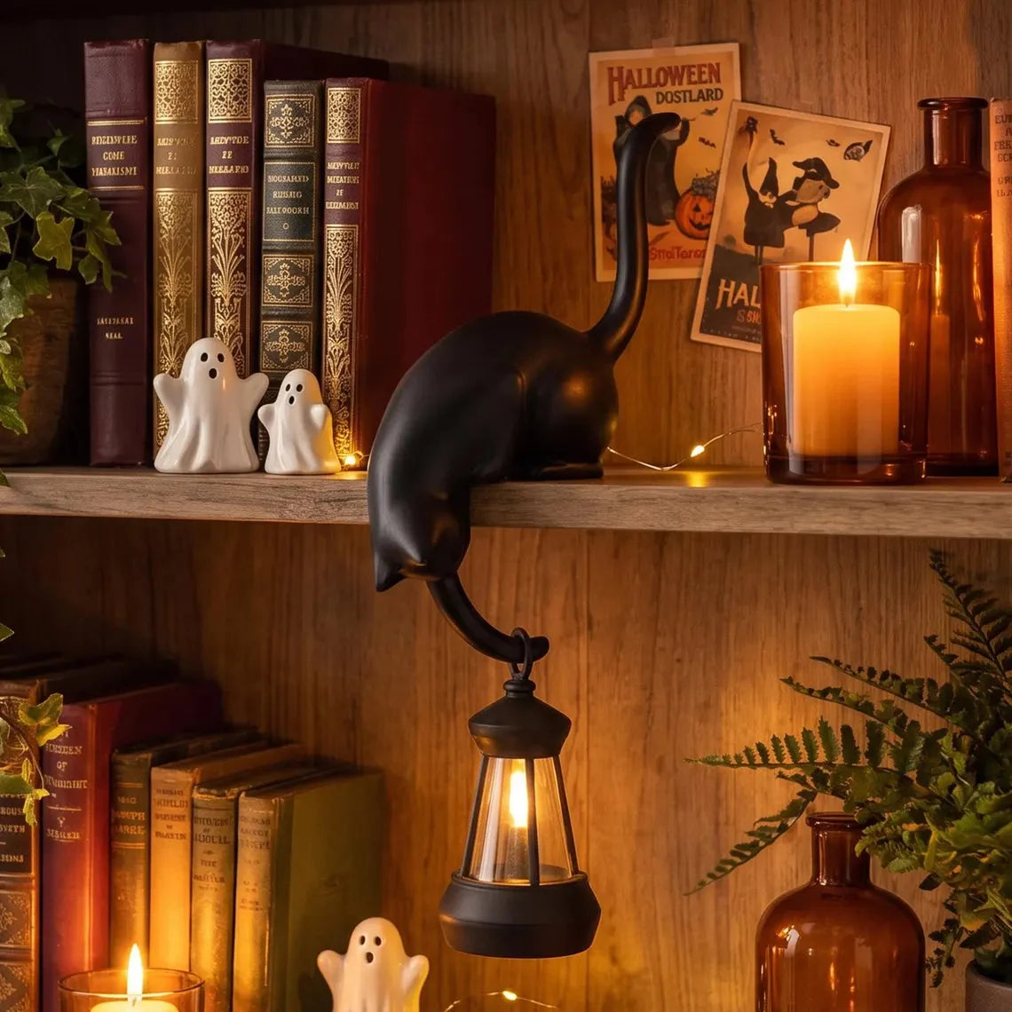 🐈‍Cute cat figurine for your bookshelf with an LED light – A cute decoration for your bookshelf and a handy key hoo
